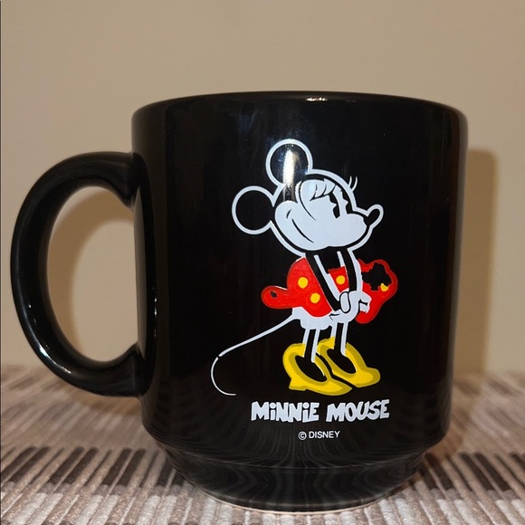 Vintage Disney Minnie Mouse Black Mug | Made in Spain | Collectible Ceramic Cup - Picture 2 of 6